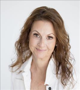 Massage Therapist Image