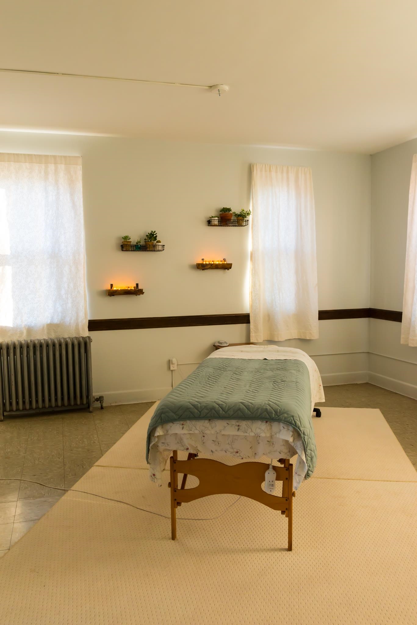 Massage Therapist Image