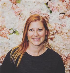 Massage Therapist Image