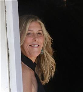 Massage Therapist Image