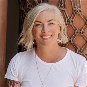 Massage Therapist Image