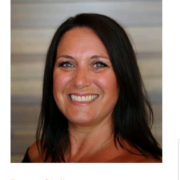 Massage Therapist Image