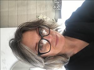 Massage Therapist Image