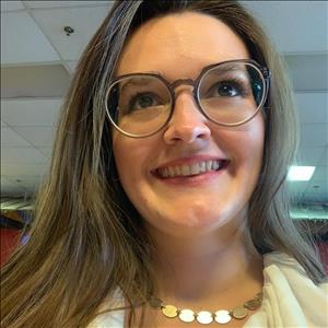 Massage Therapist Image