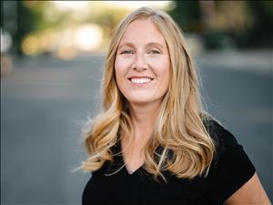 Massage Therapist Image