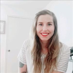 Massage Therapist Image