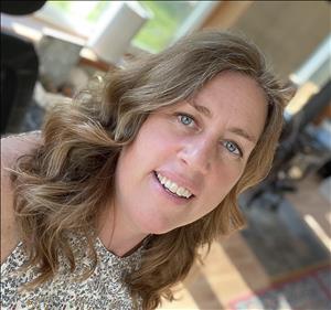 Massage Therapist Image