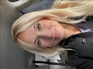 Massage Therapist Image