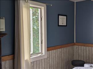 Massage Therapist Image