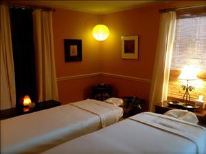 Massage Therapist Image